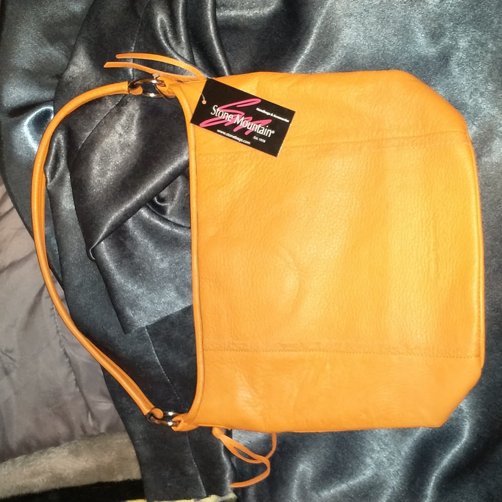NWT Stone Mountain "Savannah" Leather Hobo bag Pastel Orange